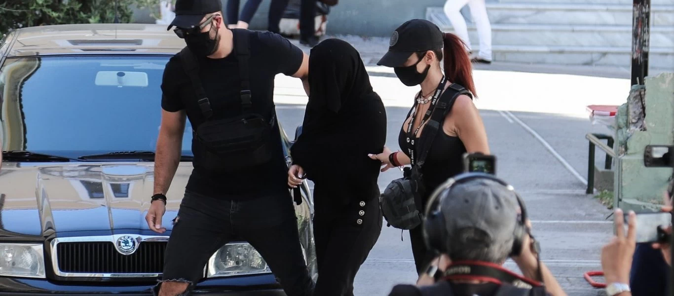 Επίθεση με καυστικό οξύ: Η 35χρονη ανέβαζε στα social media τις ίδιες φωτογραφίες με την Ιωάννα